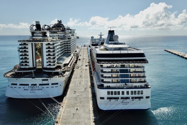 cruise ship docked in qatar