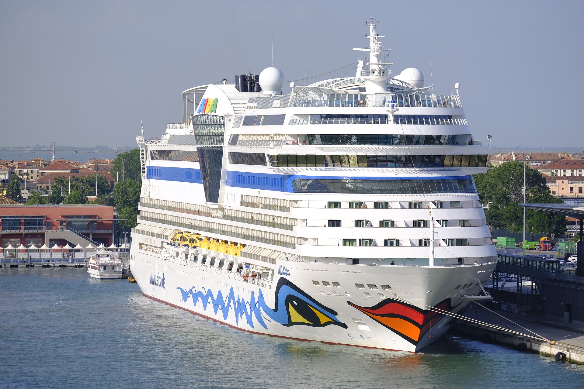 AIDA has announced  winter 2023-2024 cruise program